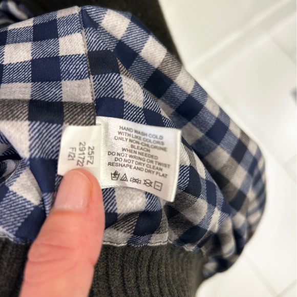 Orvis Ultimate Foul Lined olive Green Weather Sweater - Picture 5 of 6